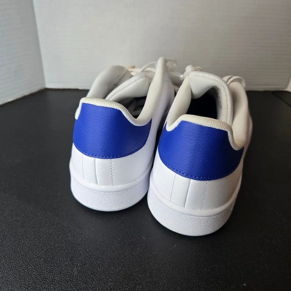 NWT Adidas Urban‎ Court IF9790 White Blue Leather Sneakers Mens Size 10